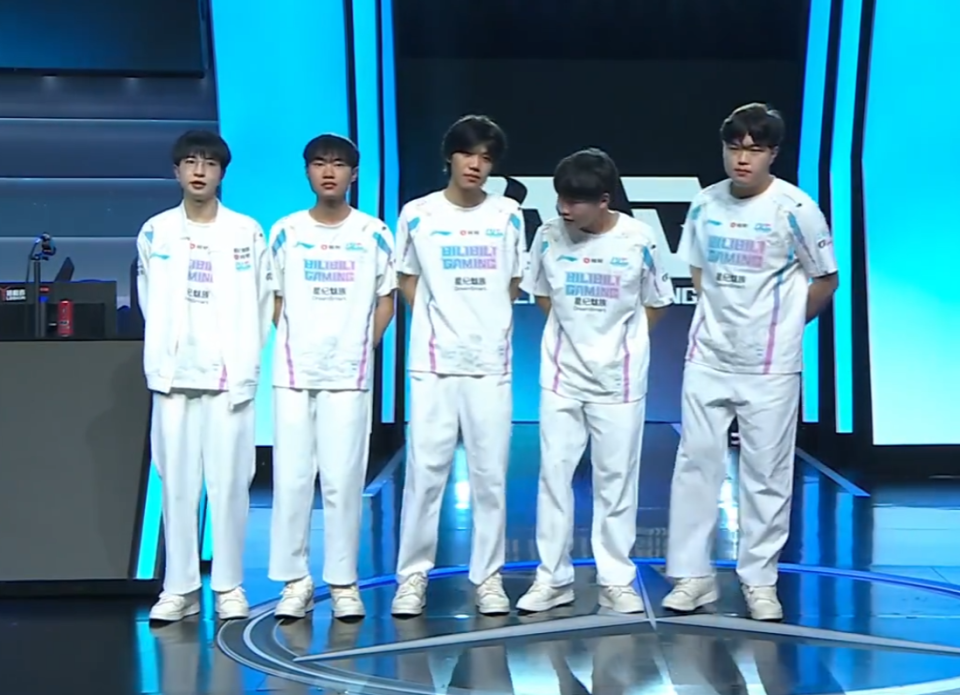BLG 2-1 拿下NIP，Wei再拿MVP，Leyan成最后的希望？